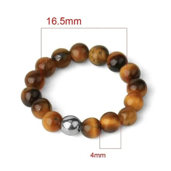 Un bracelet avec une perle argentée et brune